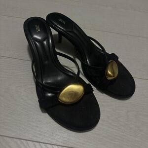 Zara Black Suede and Leather Kitten Heels